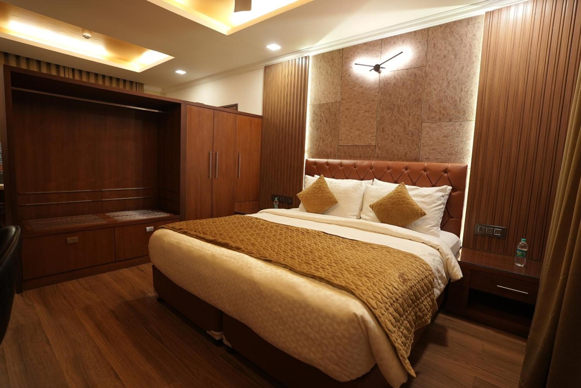 Quarto Superior com Cama King-size